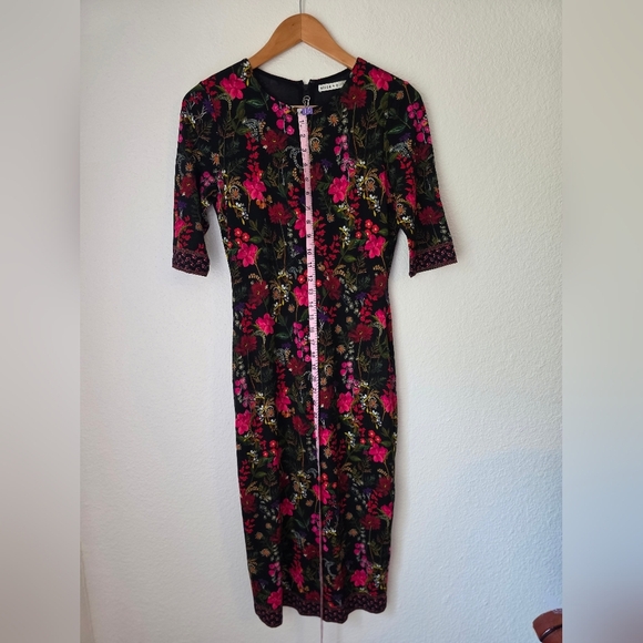 Alice and Olivia "Delora" fitted dress, Colorful floral pattern, Size 8 - Picture 10 of 12